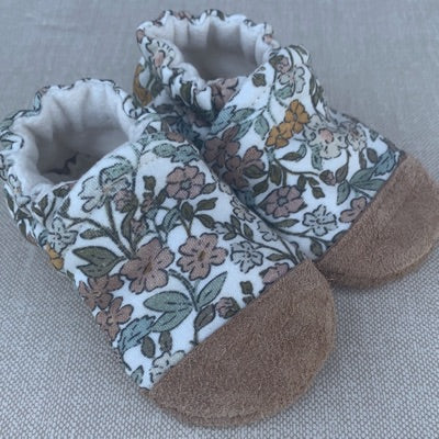 Snow and Arrows Cotton Slippers - Meadow Floral