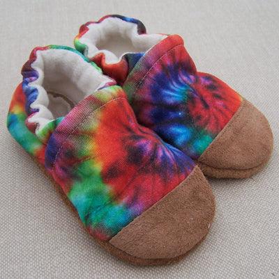 Snow and Arrows Cotton Slippers - Dark Rainbow Tie Dye