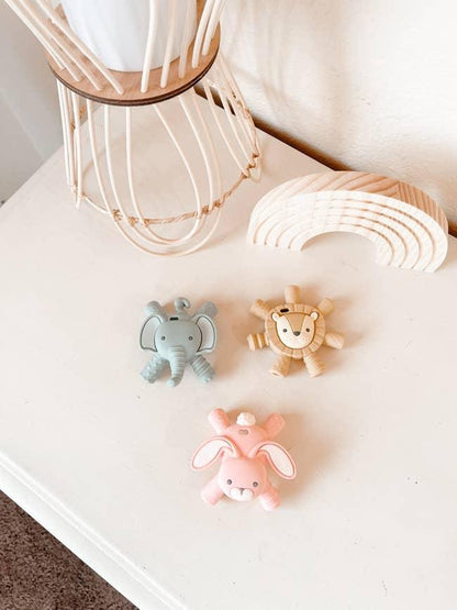 Itzy Ritzy - Baby Molar Teether - Lion